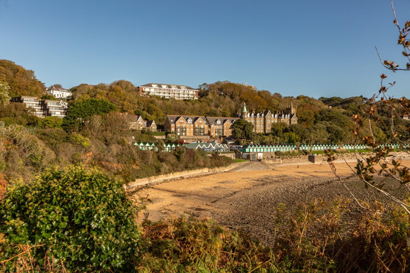 Woodridge court, Langland, Mumbles, Swansea, SA3 4TH